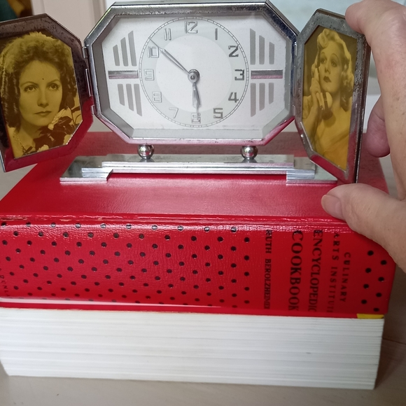 Antique Art Deco Desktop Clock - Picture 3 of 12